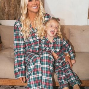 MuMu plaid Christmas pj set XS